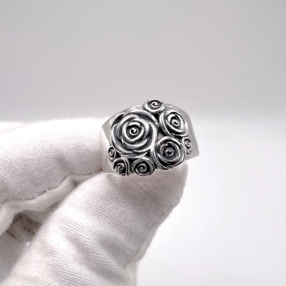 .925 Sterling Silver Roses Ring - Picture 1 of 17